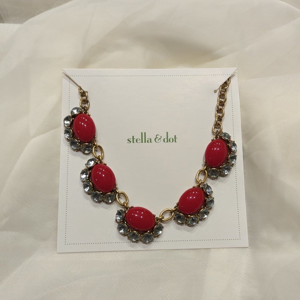 Stella and Dot Mae necklace
